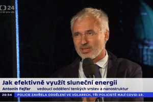 The power of the sun and wind on TV