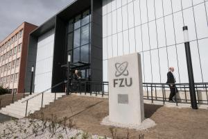 Physics for the 21st century. Scientists will get new unique laboratories for top research